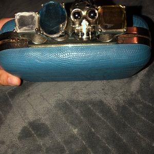 Skull ring clutch purse
